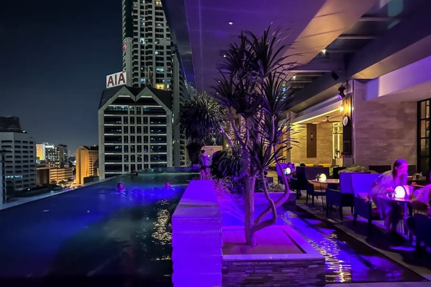 Siam y Silom, los distritos "futuristas" de Bangkok 9 d02-100