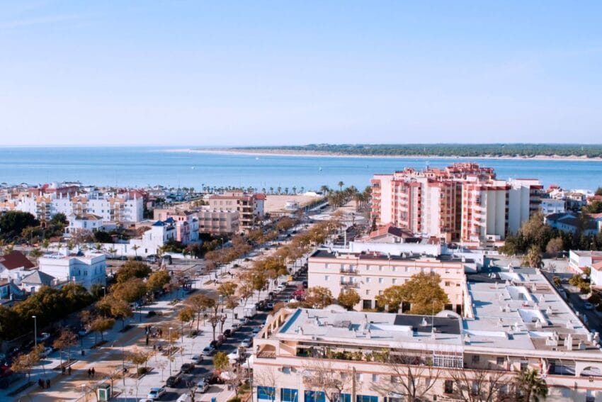 9 bonitos pueblos de la costa de Cádiz con playa (y MAPA) 8 pueblosDeLaCostaDeCadiz01