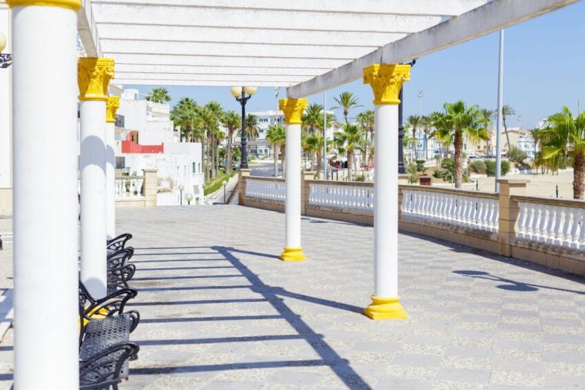 9 bonitos pueblos de la costa de Cádiz con playa (y MAPA) 9 pueblosDeLaCostaDeCadiz02