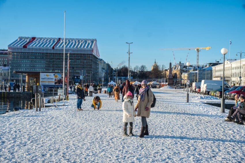 Helsinki en Navidad: Ruta, mercadillos y luces navideñas 9 d02-39