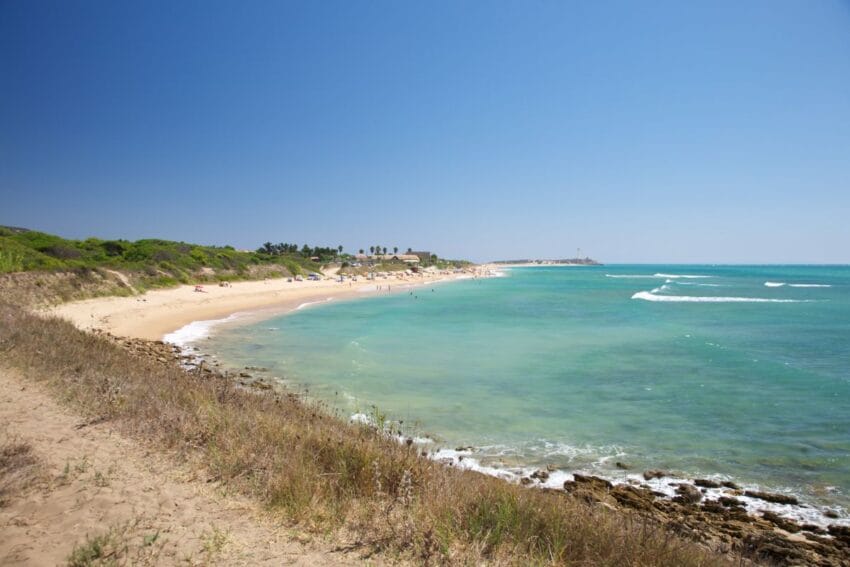 Las 7 mejores playas de Cádiz (deseadas en el Caribe) 2 playasDeCadiz01