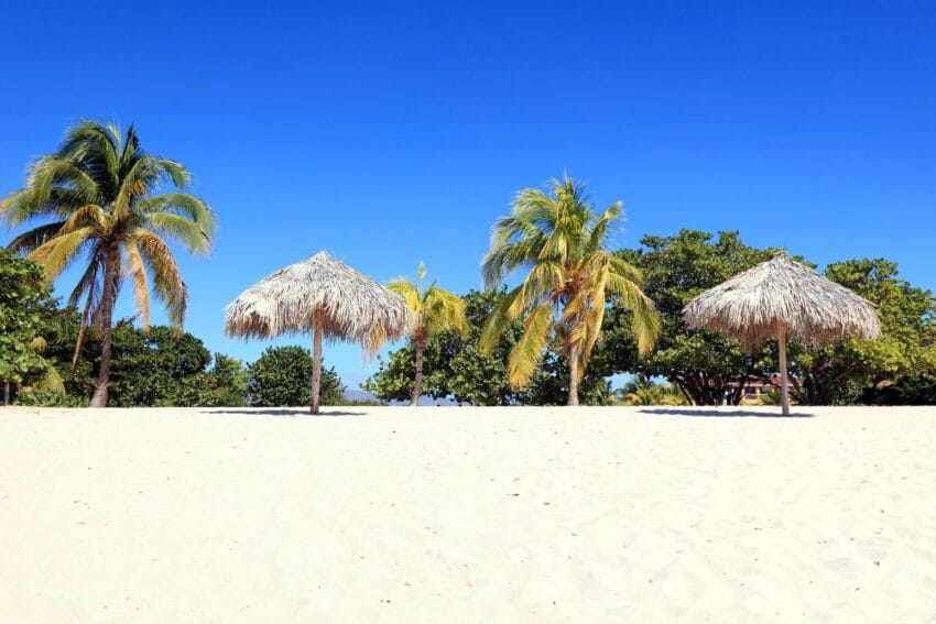 Las 11 mejores playas de Cuba (que parecen piscinas) 3 playasDeCuba02