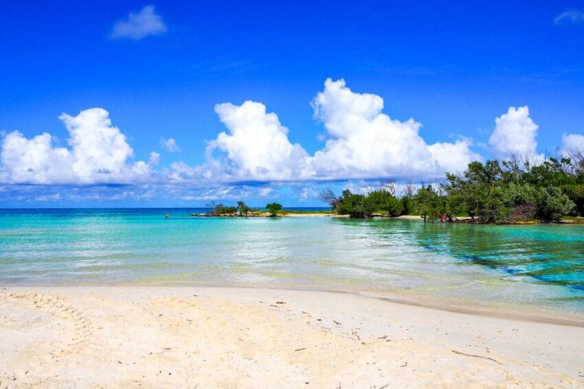 Las 11 mejores playas de Cuba (que parecen piscinas) 12 playasDeCuba11