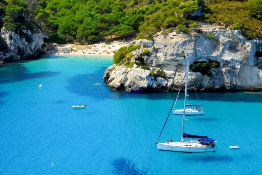Las 11 mejores calas de Menorca (que parecen piscinas) 2 calasDeMenorca05